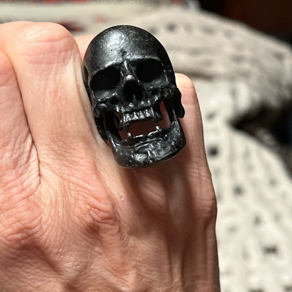 Black Metal Biker Skull Ring With Fangs Men’s Jewelry Ring Size 10.5